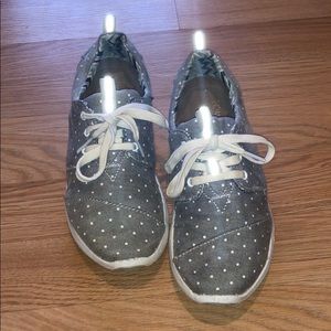 Toms Sneakers